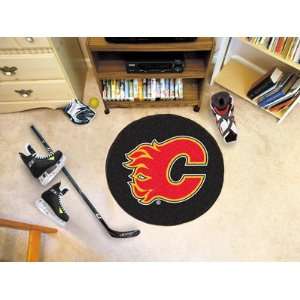 Fan Mats 10605 NHL   Calgary Flames 29 Diameter Puck Shaped Area Rug