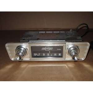 1950 1960 Chevrolet Radio AMFM (MADDBUYS)