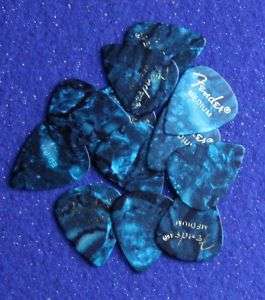 Fender Ocean Turquoise Picks, Medium Ga., 12 per Pack 717669134228 
