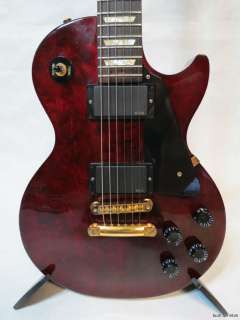 2006 GIBSON LES PAUL STUDIO @ GOLD HDWR @ MAPLE WINE RED TOP @ EMG 81 