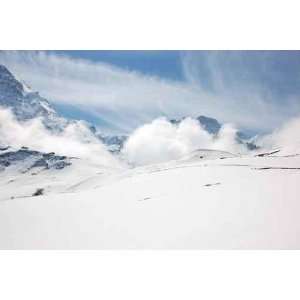  Berge, Wolken, Schnee   Peel and Stick Wall Decal by 