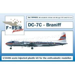  F RSIN PLASTIC KITS   1/144 DC7C Braniff International 