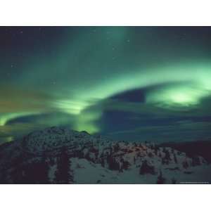  A Brilliant Display of Aurorae over Grey Mountain National 