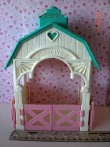 Fisher Price Loving Family Dollhouse Green Roof Dream Stable w/ 2 pcs 