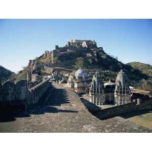 Paved Battlements, Temples and Badal Mahal, Kumbalgarh Fort, Rajasthan 
