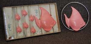 RETRO MID CENTURY PINK BATHROOM FISH WALL DECORATION  