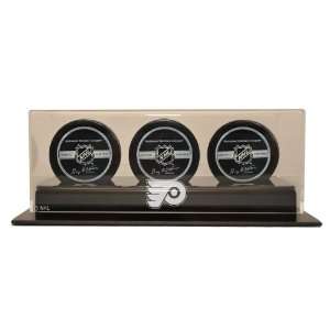  Triple Hockey Puck Display Case   Sports Memorabilia 