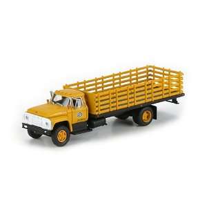  HO RTR Ford F 850 Stakebed Truck, NYC Toys & Games