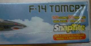 14 Tomcat snaptite model #85 1180 revell new in box  