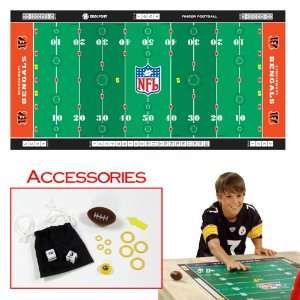    NFLR Licensed Finger FootballT Game Mat   Bengals Toys & Games