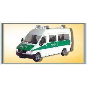  HO Mercedes Benz Sprinter Polizei Toys & Games