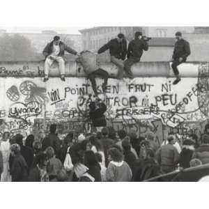  Fall of The Berlin Wall