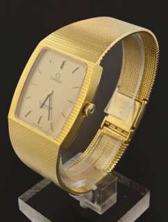 Omega Constellation 18k Gold Automatic Watch circa 1974  