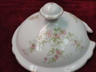 LOVELY VICTORIAN SOUP TUREEN  