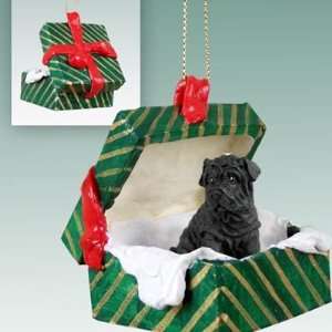  Shar Pei Green Gift Box Dog Ornament   Black