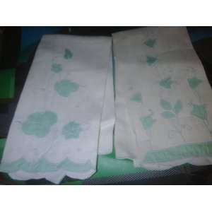  2 Vintage Hand Towels, Linen Floral Desig 