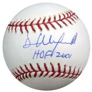  Autographed Dave Winfield Baseball   HOF 2001 PSA DNA 