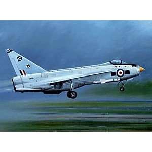   Trumpeter 1/72 English Electric BAC Lightning F.1A/F.2 Toys & Games