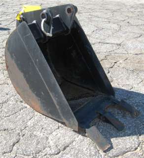 New Holland 716433016 Used 12 Pin On Backhoe Bucket Fits New Holland 