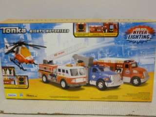 NEW IN BOX TONKA Mighty Motorized Toy Ambulance With Flashing Lights 