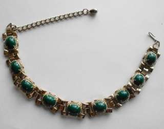 Fab Vintage Green Cabochon Gold Metal Setting Choker Necklace 15 1/2 