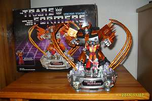 Unicron Transformers statue from Diamond Select  
