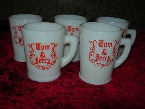 VINTAGE MCKEE CHRISTMAS TOM AND JERRY CUPS MUGS PRISTINE LOT OF 5 