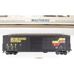   Waffle Side Boxcar #24125 HO Scale by Walthers #932 4704 Toys & Games