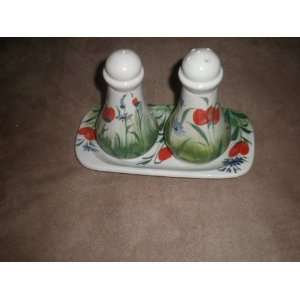   Floral Salt and Pepper Shaker Set with Tray to Match 