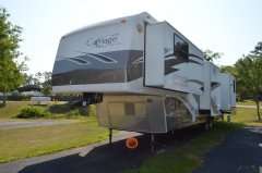   Luxury Fifth 5th Wheel RV Trailer in RVs & Campers   Motors