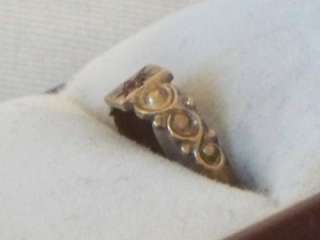 TINY ANTIQUE 9CT GOLD CHILDS RING INSET WITH A CABOCHON CUT GENUINE 