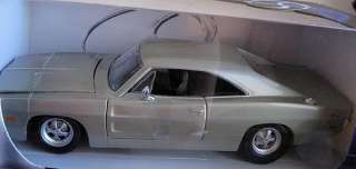 1969 DODGE CHARGER 125 Scale Diecast Model Car Maisto Special Edition 