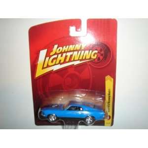  Johnny Lightning R16 1970 Ford Mustang Mach 1 Blue Toys & Games