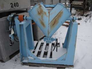 CUBIC FT PATTERSON KELLEY TWIN SHELL V CONE BLENDER  