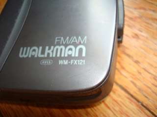 SONY SPORTS AM/FM WALKMAN RADIO TAPE CASSETTE WM FX121  