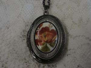 ANTIQUE GOLD LOCKET peony FLOWER CAMEO VINTAGE? NECKLACE  