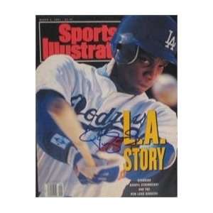 Darryl Strawberry autographed Sports Illustrated Magazine (Los Angeles 