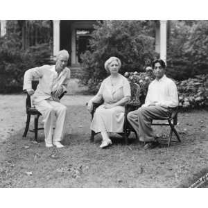  1932 photo J. Krishnamurti, seated on lawn, with his U.S 