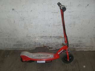 Razor E100 Electric Scooter Red SALVAGE LPU*  