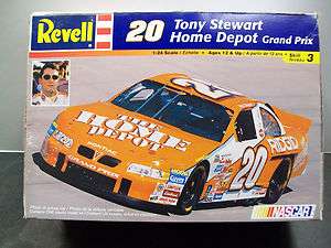     #20 TONY STEWART  NASCAR  GRAND PRIX MODEL KIT  