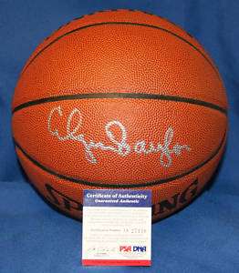 Elgin Baylor Signed Basketball Auto PSA/DNA COA Lakers  