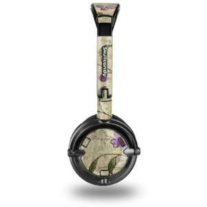  Skullcandy Lowrider Headphone Skin   Flowers and Berries 