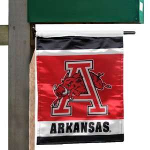   Razorbacks Cardinal 11.5 x 13 Garden/Mailbox Flag 