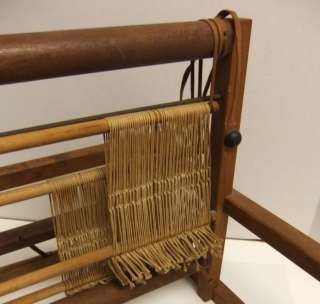 Vintage Peacock Table Top 12 Inch Weaving Loom w/Manual Learn 