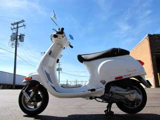 2009 Vespa S 150 Scooter Beautiful Condition White Completely Stock 88 